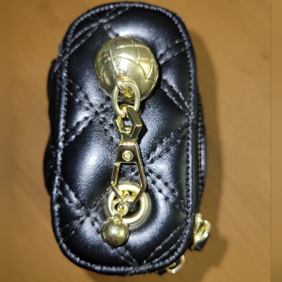 Adorable Black Quilted 3 way Clutch Bag - Phone case - crossbody - Picture 9 of 10